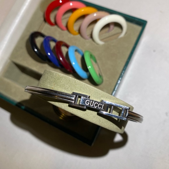 AUTHENTIC GUCCI CHANGE BEZEL 11/12 COLOUR SLIVER BRACELET QUARTZ WATCH WRIST 6.5 - Picture 6 of 6